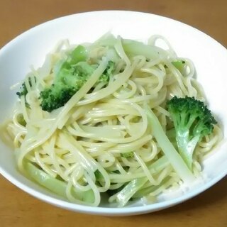 ブロッコリーのコンソメパスタ